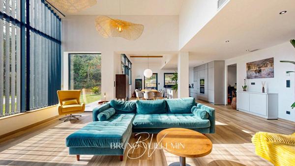 VILLA D'ARCHITECTE Classée Double A / SECTEUR RESIDENTIEL