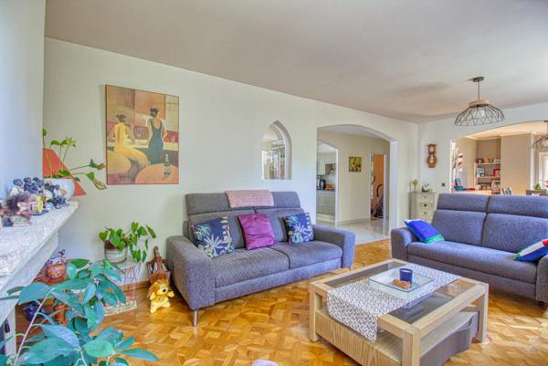 Magnifique pavillon à deux pas du groupe scolaire Saint-Laurent