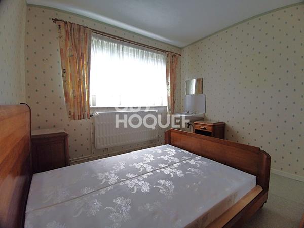 Maison avec jardin et garage