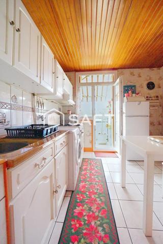 Calme absolu pour cet appartement au dernier étage et à proximité de toutes les commodités