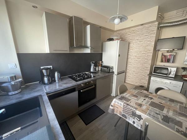 Appartement 3 pièces 59.8 m2