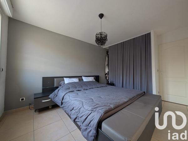 Maison 4 pièces de 94 m² à Bassens (33530)