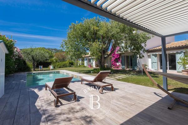 Mougins, Villa 4 Chambres -  220 m² à vendre