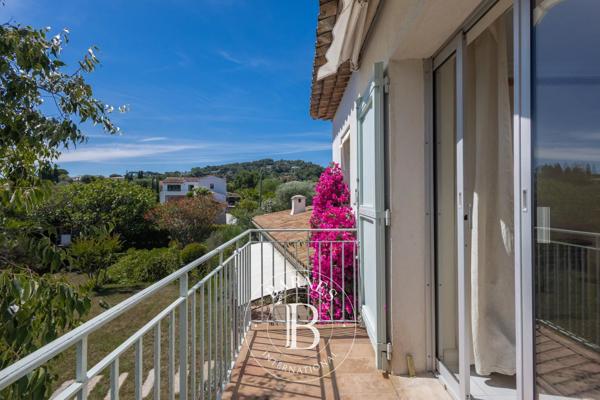 Mougins, Villa 4 Chambres -  220 m² à vendre