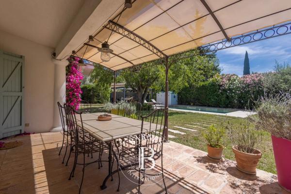 Mougins, Villa 4 Chambres -  220 m² à vendre