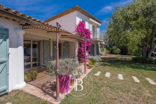 Mougins, Villa 4 Chambres -  220 m² à vendre