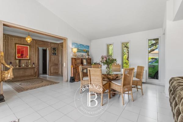 Mougins, Villa 4 Chambres -  220 m² à vendre