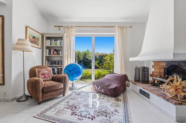Mougins, Villa 4 Chambres -  220 m² à vendre