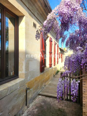 Maison à BEGLES, 33130 - 8 pièces 230m²