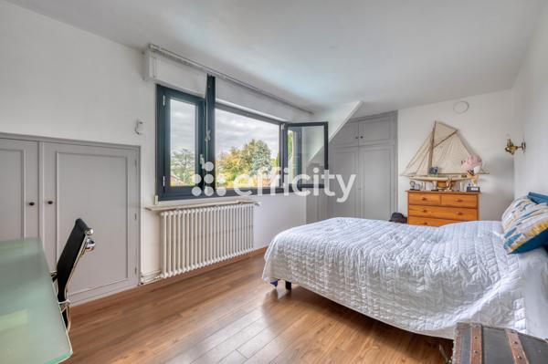 Maison 7 pièces - 212 m² Bien prestige