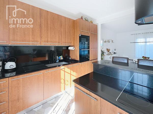 Maison de 247m2 à Viry proche douane de Soral