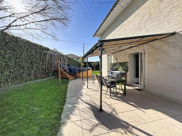 Maison de 247m2 à Viry proche douane de Soral