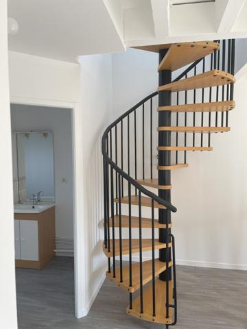 Saint-Saturnin (72650) SAINT SATURNIN MAISON DE VILLE TRIPLEX