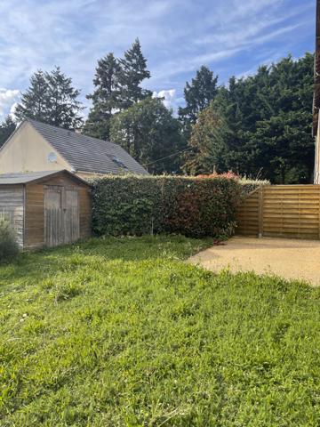 Saint-Saturnin (72650) SAINT SATURNIN MAISON DE VILLE TRIPLEX