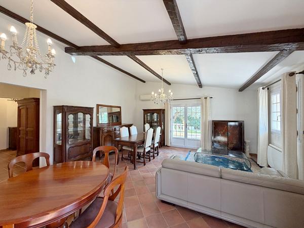 Hyères LES SALINS - T3 de plain-pied- Jardin - Parking - Pleine propriété