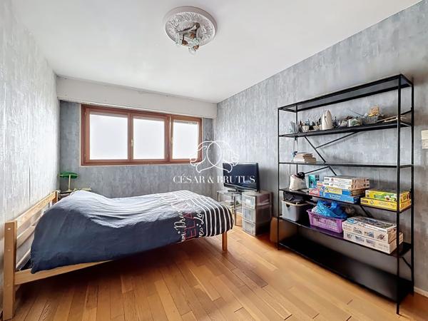 T4 traversant de 100 m2 vue dégagée
