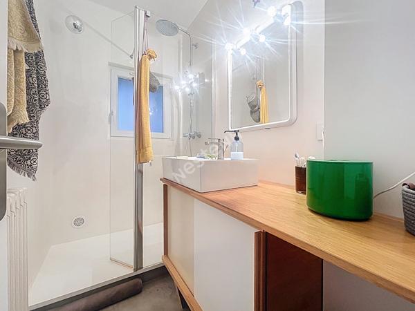 EXCLUSIVITE ,NANTES SAINTE THERESE-ROND POINT DE VANNES,charmant T4, 2 chambres ,balcon, parking