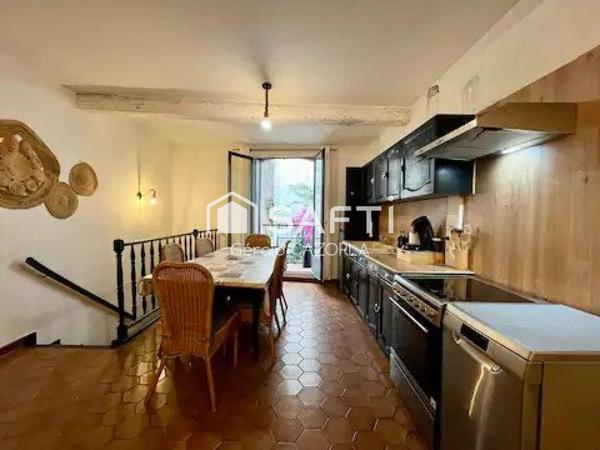 Belle maison de vilage plein coeur de ville