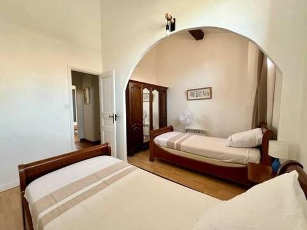 Belle maison de vilage plein coeur de ville