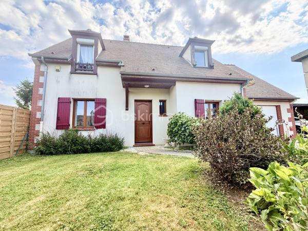 En Exclusivité BSK Immobilier:

Dans un petit village apprécié pour son calme, je vous propose cette maison familiale de 2004.
Du haut de ses 123m² habitables environ, elle possède bien des atouts qui sauront vous satisfaire.

Celle-ci est non seulement vivable de plain-pied mais elle possède également un point d'eau et un WC indépendant sur chaque niveau. De quoi vous apporter confort et praticité.
Ses 5 chambres, dont une au rez-de-Chaussée, vous donnent la possibilité de répondre aux envies et besoins de chaque membre du foyer.
Sa pièce de vie (avec lumière traversante) avec dans son prolongement l'espace cuisine, vous permettent de recevoir sans avoir peur de manquer d'espace.
Enfin, la terrasse avec vue sur la nature, est source de quiétude et gage de moments conviviaux.
Sans oublier, le garage (attenant à la maison), le carport ainsi que le chalet de jardin.
Le tout sur un terrain clos de 750m² environ.

Les + de ce joli bien: Salle d'eau du Rez-de-Chaussée refaite en 2025 / Bonne classe énergétique / Travaux sur l'assainissement réalisés en 2026 / Gare ligne Beauvais - Paris Nord à 5 minutes.

Tout ceci à 3 kilomètres d'Abbecourt et 4 kilomètres de Noailles.

Bref...Une visite s'impose!