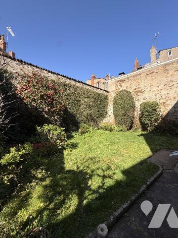  Belle demeure bourgeoise en hyper-centre de Cholet – 6 chambre - Jardin clos – 2 garages