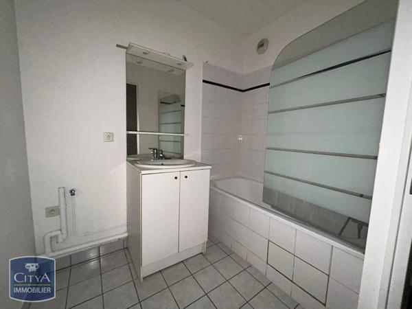 Appartement à louer 4 pièces 86.64m²