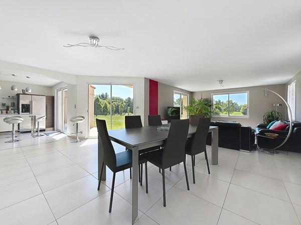 Vente maison Bellevigny : 483 000 € - AJP Immobilier La Roche-sur-Yon