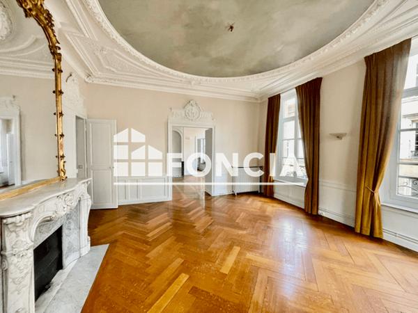 Location Appartement 4 pièces 176.39 m² - 11 RUE DES TIERCELINS Nancy 54000