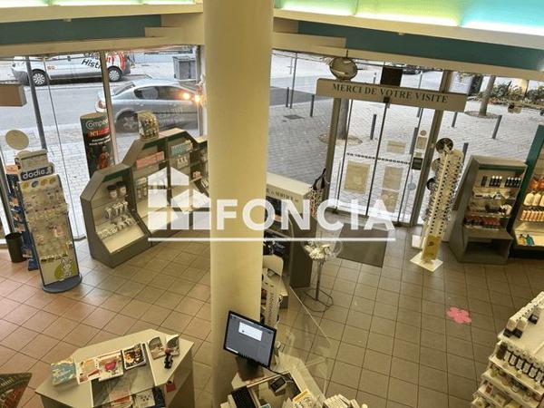 Location Local commercial 6 pièces 174.7 m² - 36 AVENUE AMSTERDAM Valenciennes 59300