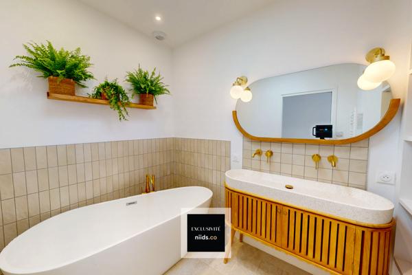 Villa - 5 pièces - 150m²