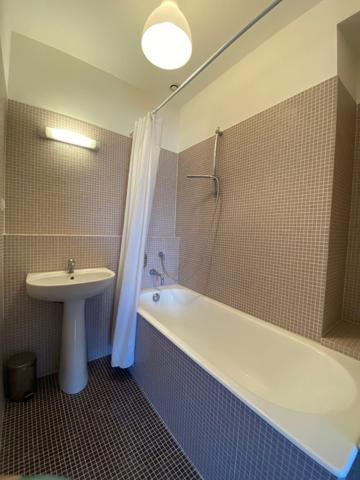 GRAND TYPE 5 - VALENCE AVEC VUE