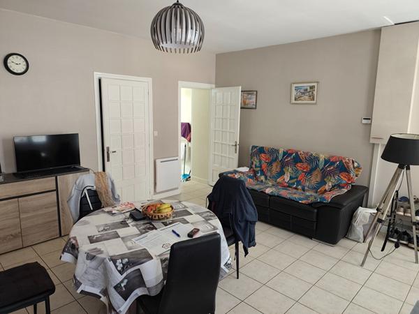 EXCLUSIVITE - Maison Rochefort 2 pièces - proche des commerces.