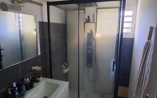 Maison à vendre    4 pièces • 65 m2 Sainte-Rose