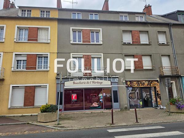 Immeuble avec appartement et local commercial à vendre à Périers - Réf 2671FL
