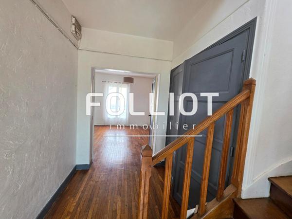 Immeuble avec appartement et local commercial à vendre à Périers - Réf 2671FL