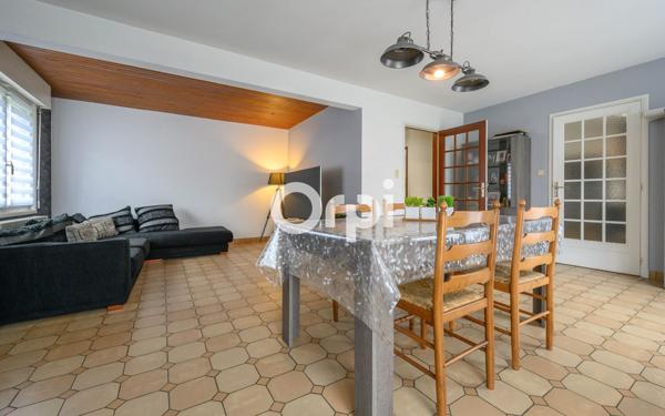 Maison à vendre    5 pièces •  Hazebrouck
