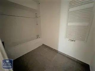 Appartement à louer 3 pièces 71.7m²