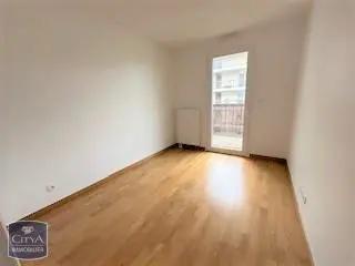 Appartement à louer 3 pièces 71.7m²