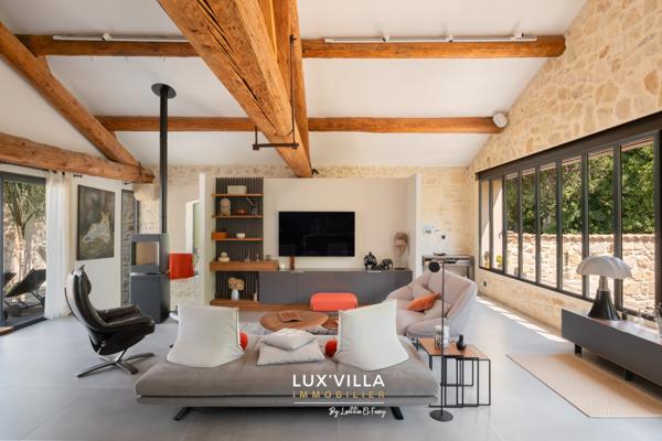 Montpellier (34000) SUPERBE MAS rénové dans un esprit LOFT & aux prestations haut de gamme.