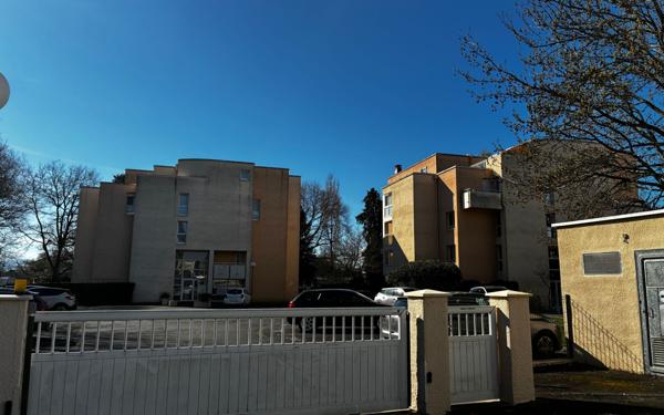 Appartement à vendre    3 pièces • 66,35 m2 Pau