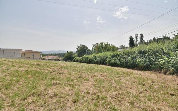 Terrain à vendre    Villieu-Loyes-Mollon