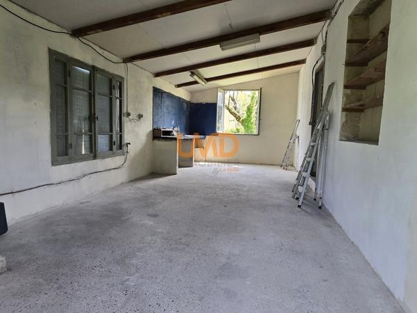 Maison plain-pied, garage, terrain 826 m², au calme avec vue dégagée