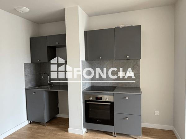 Location Appartement 4 pièces 86.13 m² - 9 RUE DU PETIT BOUILLON Chartres 28000