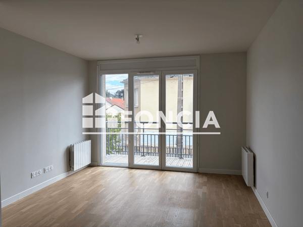 Location Appartement 4 pièces 86.13 m² - 9 RUE DU PETIT BOUILLON Chartres 28000