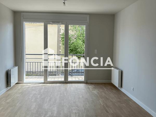 Location Appartement 4 pièces 86.13 m² - 9 RUE DU PETIT BOUILLON Chartres 28000