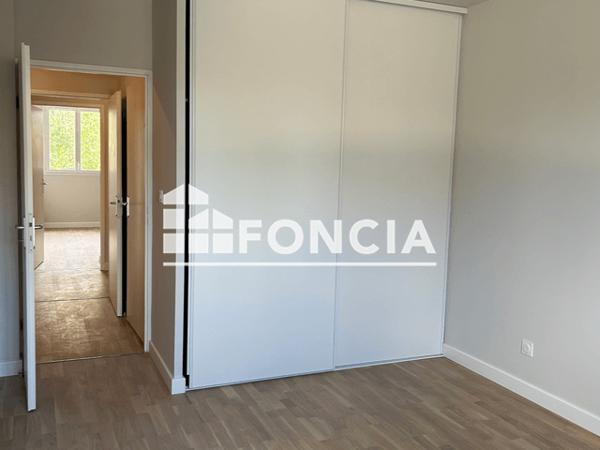 Location Appartement 4 pièces 86.13 m² - 9 RUE DU PETIT BOUILLON Chartres 28000