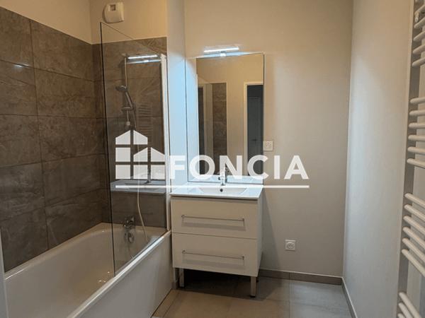 Location Appartement 4 pièces 86.13 m² - 9 RUE DU PETIT BOUILLON Chartres 28000
