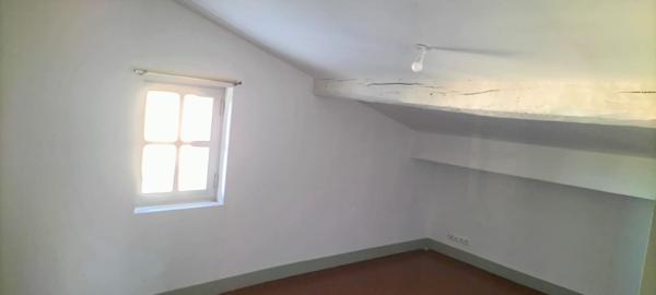 Carpentras (84200) Bel Appartement de 100m2 VENDU LIBRE!!!