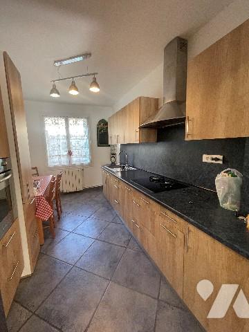 MARSEILLE 7ème, T4/5, bien rare dans quartier prisé de la cité phocéenne, à quelques pas de la mer.