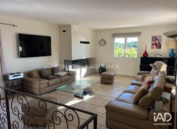 Maison à vendre 5 pièces 206 m² Cavalaire-sur-Mer